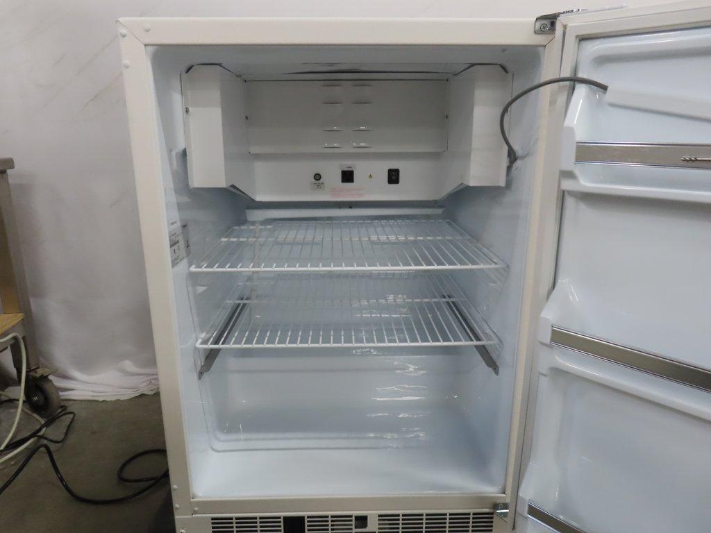 Thermo Scientific PR205745R Refrigerated Incubator, Excellent Condition